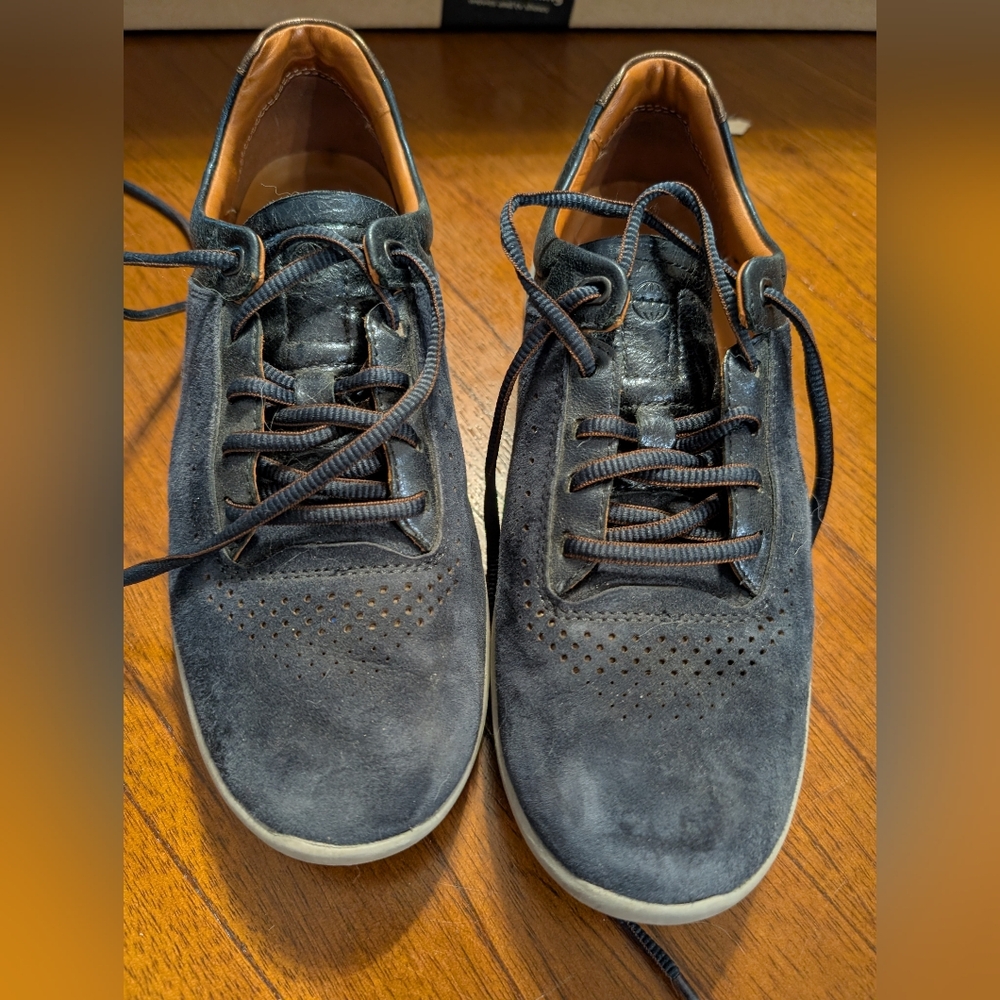 Rockport Walking Shoes - Size 8